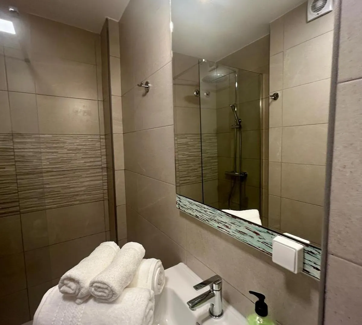 Centro Estudio Con Balcon Torremolinos Španělsko